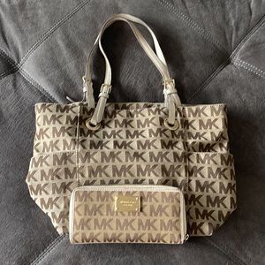 Michael Kors bag and wallet